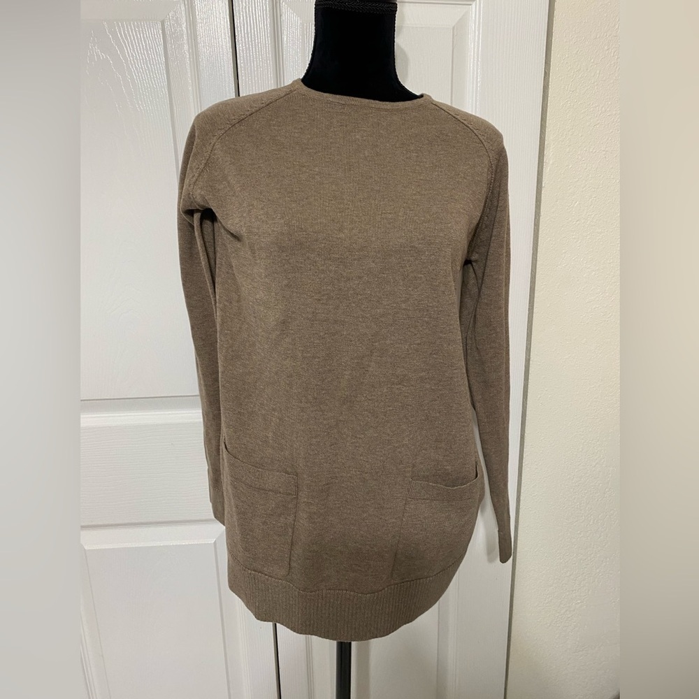 - JEANNE PIERRE Long sleeves sweater size M